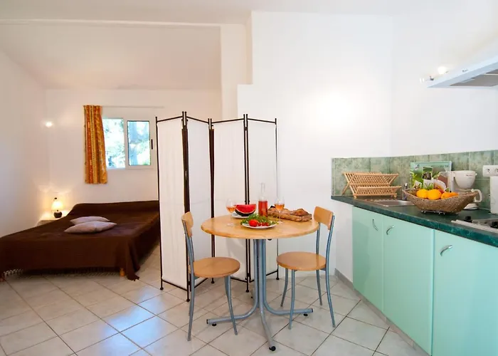 Village de vacances Les Lieges De Palombaggia *