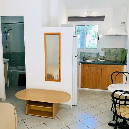 Prázdninový areál Les Lieges De Palombaggia